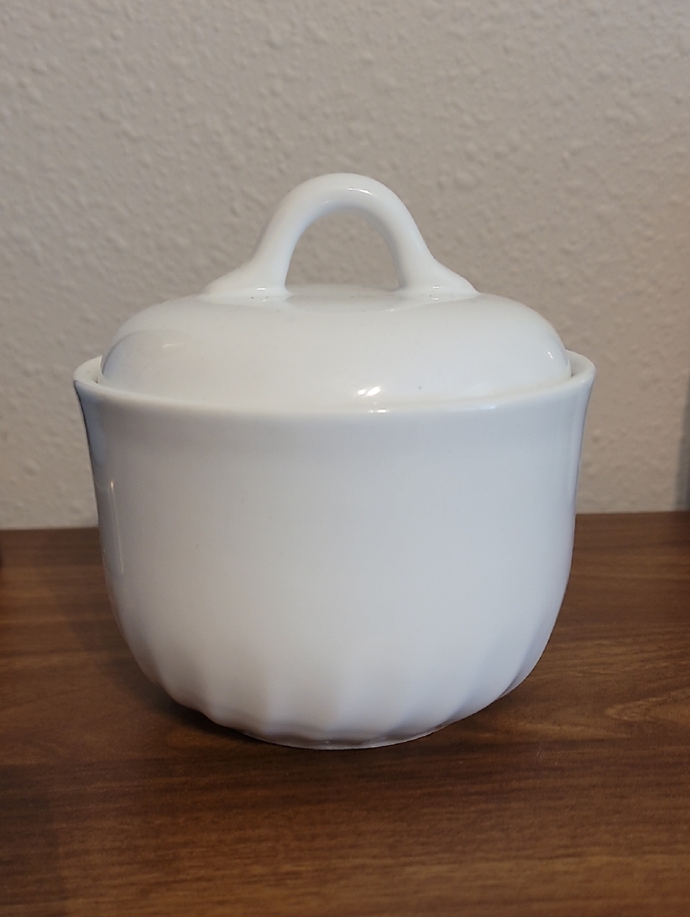 Corelle Coordinates Enhancements White Swirl Covered Sugar Dish 81-TY Kitchen